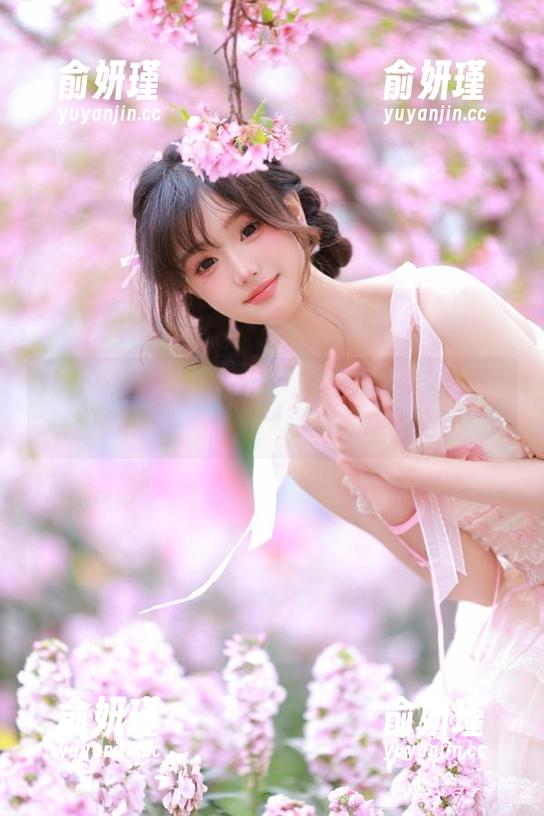 Xiuren秀人网-糯美子nini Xiuren秀人网 - 私拍作品精选:糯美子nini倾情演绎高跟鞋的魅力
