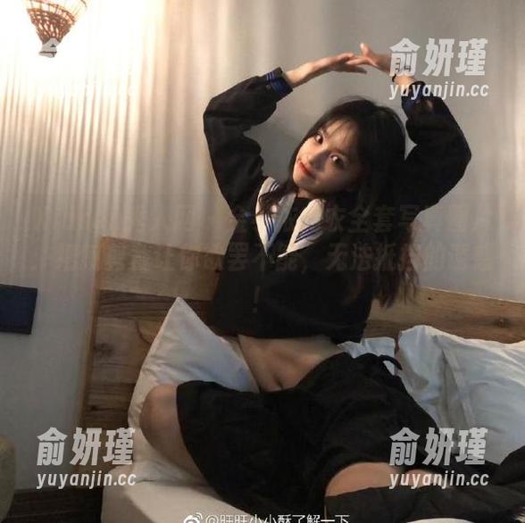 Xiuren秀人网 - 金小依内衣全套写真图片：细腻剪裁让你欲罢不能，无法抵挡的诱惑！
