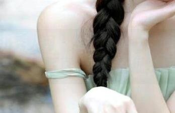 Xiuren秀人网 – 与陈大榕一起领略旗袍之美：美丽写真与精美壁纸资源分享