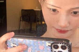 Yebin(전예빈)的夏日美图分享，展现她独特的个性与对生活的热爱