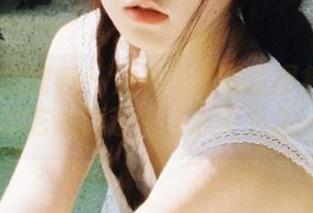 YouMi尤蜜荟 – 油亮写真高清图集:娇喘JC的艺术表达,让心灵为之一震