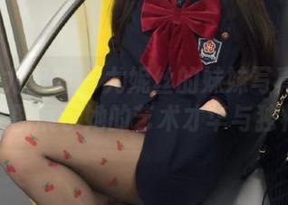 YouMi尤蜜荟 – 尤妮丝的妹妹写真魅力:高清美图展示她的艺术才华与独特风格
