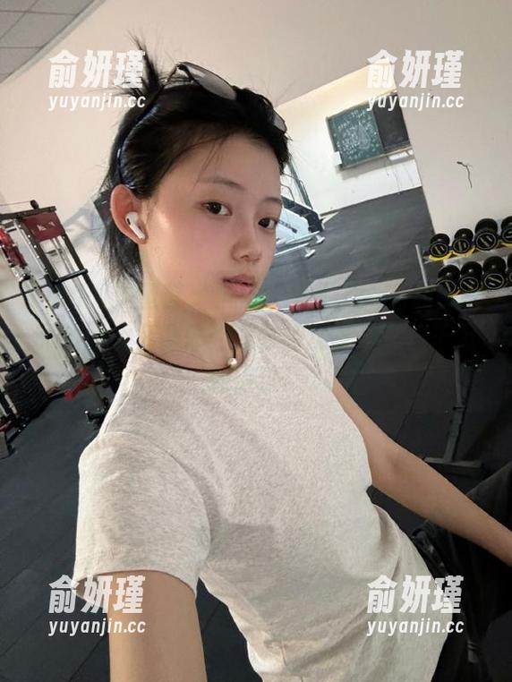 YouMi尤蜜荟-蛋蛋_egg YouMi尤蜜荟 - 沉醉于蛋蛋_egg的兔女郎图册,免费体验极致视觉享受,千千万别错过!