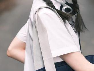 YouWu尤物馆 – 这就是潘琳琳ber的比基尼写真图包，完美曲线引爆你的所有幻想！
