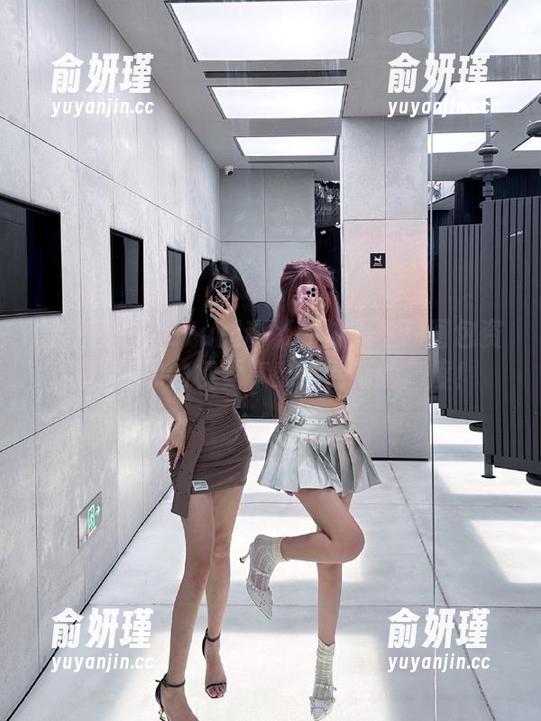 YuYu超甜丫 微密圈 - YuYu超甜丫的校服主题图包资源,让你的视觉享受达到新的高度!
