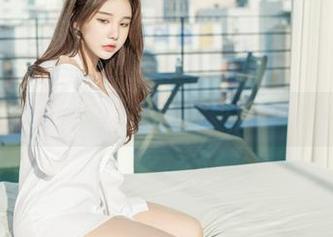 捕捉Zzyuri蕾丝美图，展示迷人气质的华美图集