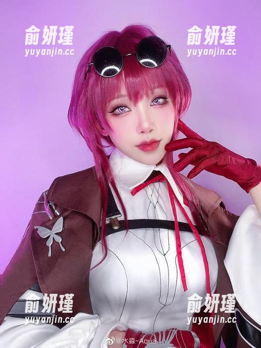 aqua水淼 aqua水淼校服写真集揭秘:珍藏资源与时尚理念的交融