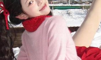 beautyleg – 最新动态！“Avril少女”写真作品更新，丰富的图片记录她的青春故事。