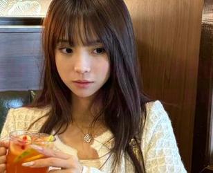 beautyleg – 走进Leonie温柔的世界：气质写真图集让你陶醉其中