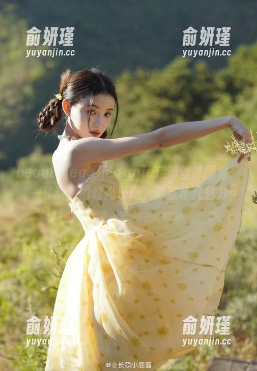 beautyleg - Maggie定制丝袜图集：一种新颖的时尚表现，尽显非凡魅力