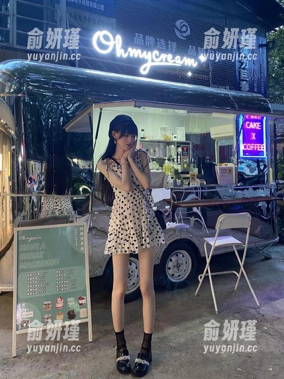 beautyleg-Olivia beautyleg - 视觉盛宴:Olivia镂空最新原图,感受她独特的审美视角与创造力