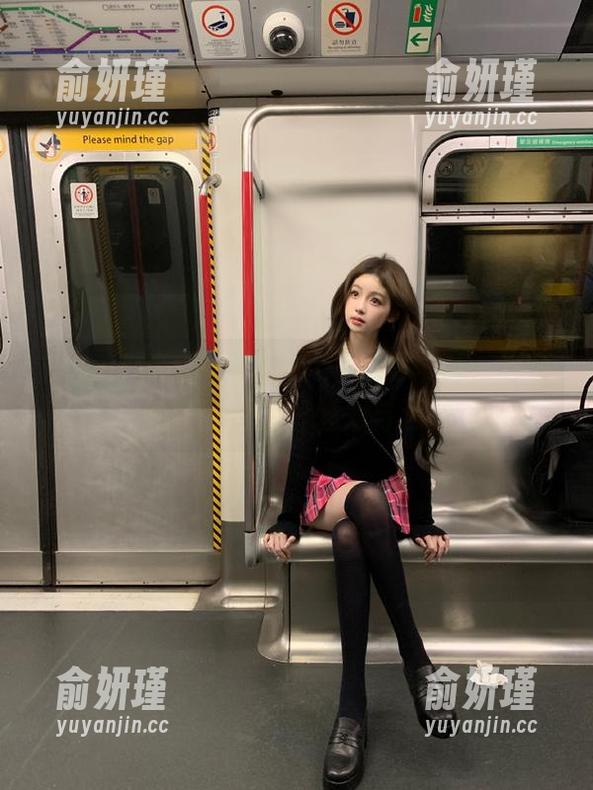 beautyleg - Stephy私房写真，清纯气质展现无限魅力与温柔