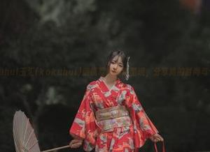 yuuhui玉汇(kokuhui)眼镜写真高清呈现，分享她的时尚与个性