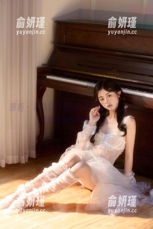 丽柜-轩轩 丽柜 - 精致轩轩春暖香闺写真合集来袭,绝美资源等你来探索!