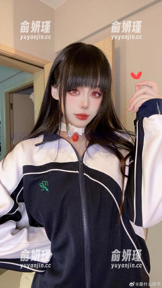 捕捉九言从不咕咕泳衣写真中的COS元素，精美照片完美呈现