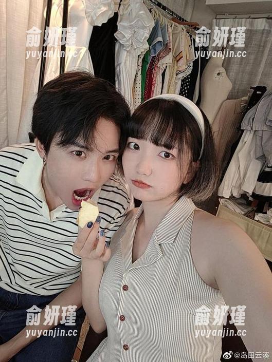 云溪溪 云溪溪全新长腿写真集:精选片段透视青春的活力与自信