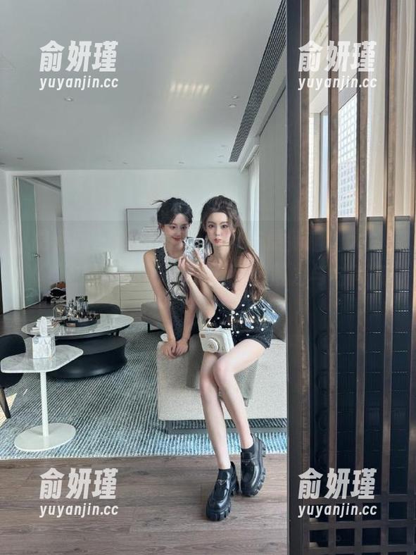 俏妞qiaoniu66 微密圈 - 俏妞qiaoniu66最新福利大片《绊脚石》,原图展现独特魅力与时尚气息