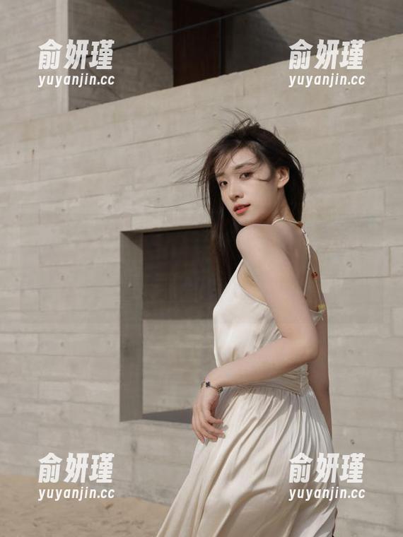 俏妞qiaoniuTT 微密圈 - 俏妞qiaoniuTT高跟鞋魅力私拍套图,创意造型与高跟鞋完美结合,打造独特视觉享受!