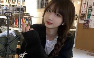 克拉女神 – 夏日炎炎,小芹比基尼写真大放送,无圣光呈现绝美风情,等你来瞧!