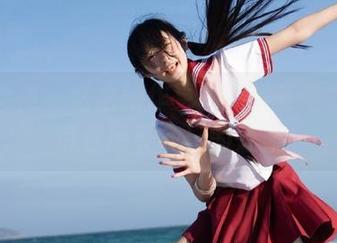 克拉女神 – 忆之新作更新:精美毛衣写真带你感受冬日的温柔