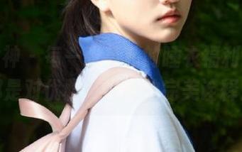 克拉女神 – 每一张慕菲的睡衣福利写真,都是对优雅与性感的完美诠释!
