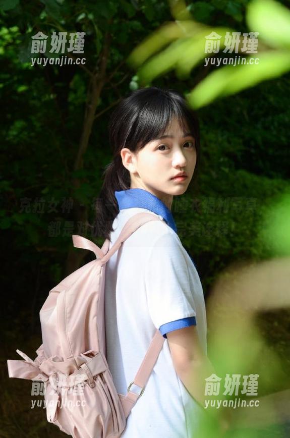 克拉女神-慕菲 克拉女神 - 每一张慕菲的睡衣福利写真,都是对优雅与性感的完美诠释!