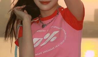 克拉女神 – 迷人视界,舒彤双双来袭,最新写真更新惊艳发布