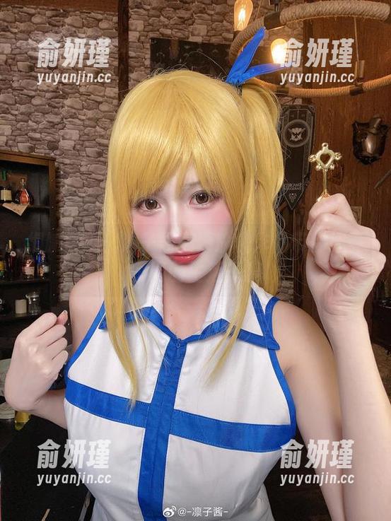 细腻展现！凛子酱高清瑜伽作品带你感受不同的生活态度