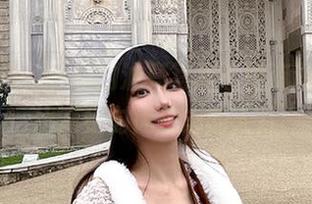 不得不说,卜呦的油亮写真原图资源简直堪比高端时尚杂志的大片