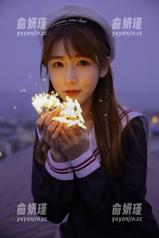 微密圈 - 再次被圈粉：“可爱的肉巴”分享黑色波点肉肉套图的时尚瞬间