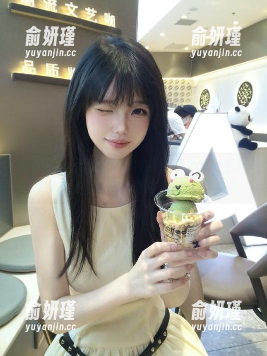 嗲囡囡 - 无限惊艳的方绮言Ayaka《死库水》：全球粉丝心中的美图图包苑