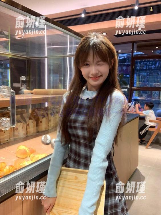 嗲囡囡-施忆佳KITTY 嗲囡囡 - 探索施忆佳KITTY居家艺术:壁纸合集让你的空间焕然一新