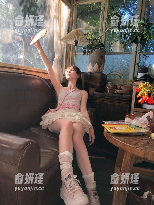 壹吻映画-笑笑 壹吻映画 - 笑笑体操服写真全集,原图大放送,来一同感受她那份活力与魅力吧!