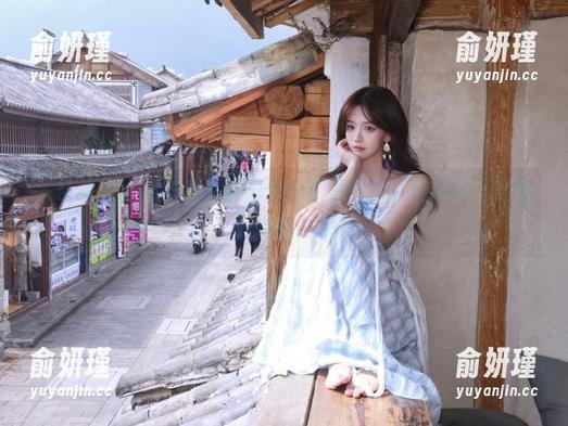 头条女神-娜依灵儿 头条女神 - 娜依灵儿裤里丝的原图分享,让我们一起领略她的风采