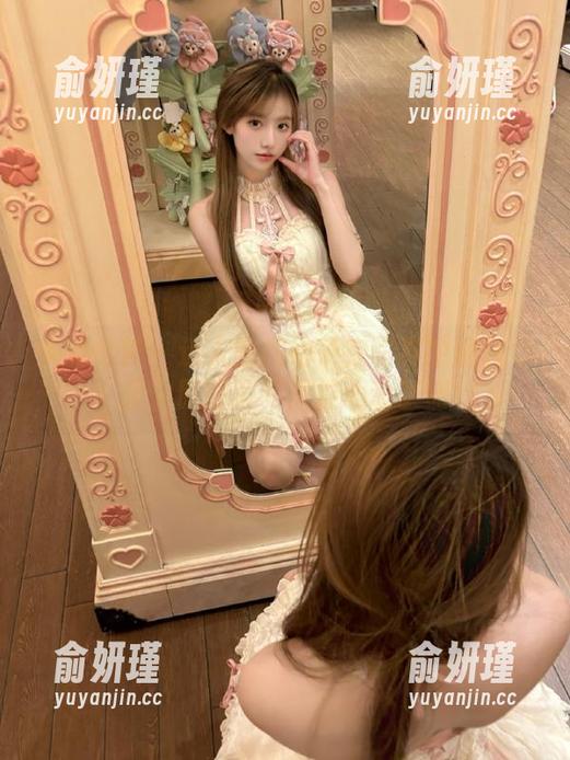 头条女神-美纳子 头条女神 - 迷人的美纳子在写真中展现可爱,原图瞬间捕捉心动时刻