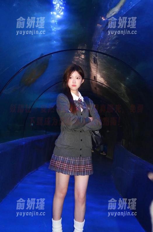 妖精社 - 安然牛仔裤全套写真曝光，免费下载成为你的私人时尚指南！