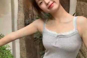微密圈 – 纯白之美,最新分享婉柔yyyy的写真作品,感受清新自然的魅力