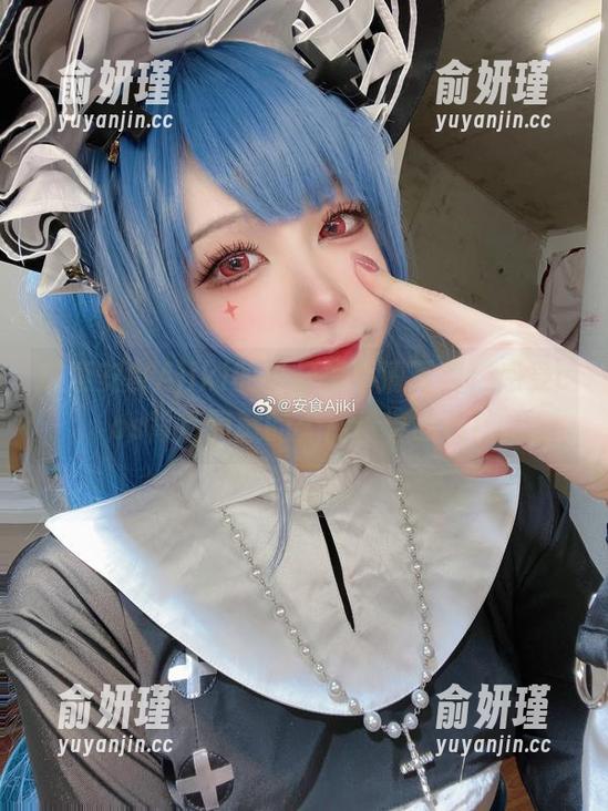 安食Ajiki 探索安食Ajiki的牛仔裤高清写真,感受cos背后隐藏的无尽青春故事!