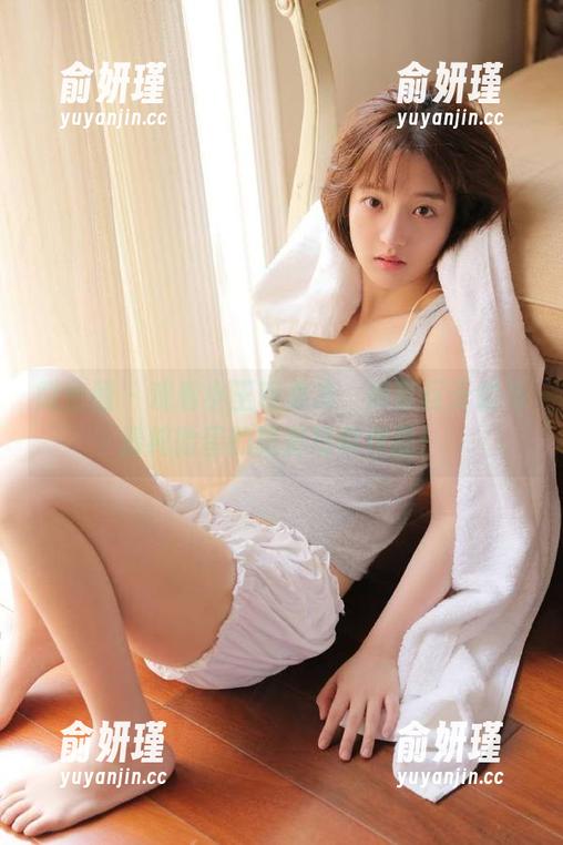 小玉吃果冻 微密圈 - 观看小玉吃果冻,尽享巨无霸与清纯脸蛋的精彩写真作品!