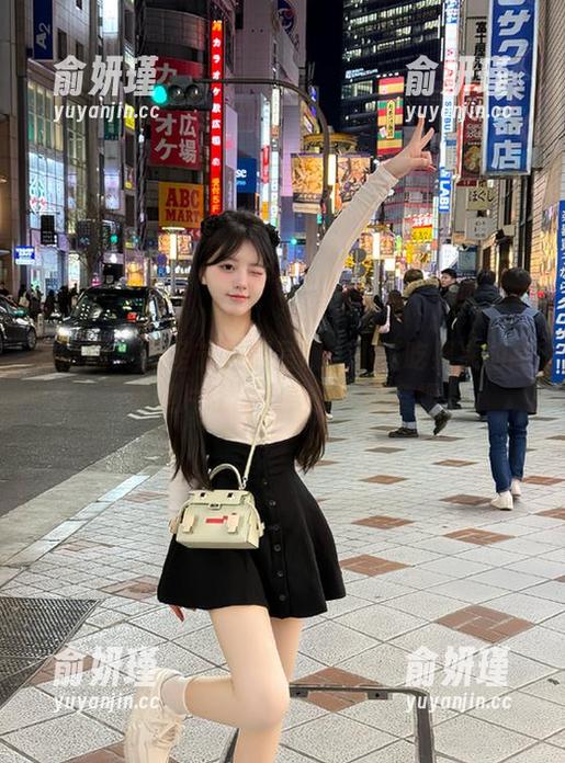 小玉吃果冻 微密圈 - 万圣节特别呈现:小玉吃果冻的高清照片让你感受节日的童趣
