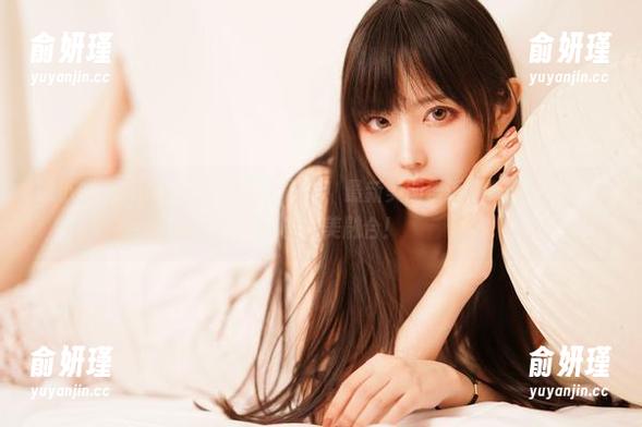 小鹿鹿shika 被小鹿鹿shika的旗袍魅力震撼!最新美图告诉你什么叫传统与时尚的完美融合!