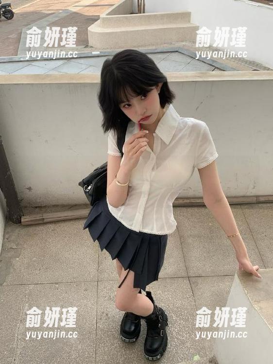 少女秩序 - 免费下载鹿可灰丝写真，网盘畅享美好瞬间！