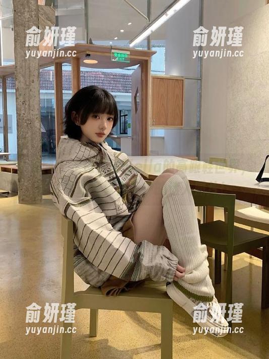 尤果网-夏倪可ella 尤果网 - 走进夏倪可ella的高跟鞋世界,带你领略写真合集中的迷人照片!