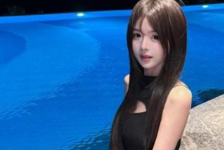 尤果网 – 奶茶Emily私拍泳装作品,绽放青春光彩的每一个动人瞬间
