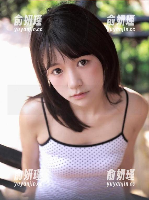 尤果网-研依 尤果网 - 在皮衣的世界里,研依分享她的作品集,感受前所未有的浓烈风格!