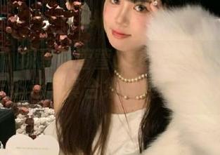 尤物馆 – 探索陆萱萱Cecilia的纯白人生:无圣光写真合集,展现真我风貌