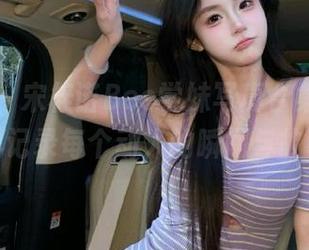 尤蜜荟 – 宋梓诺Bee学妹写真合集,超美美图记录每个动人的瞬间与故事!