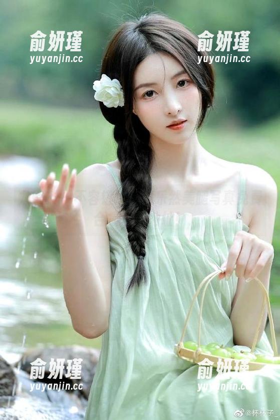 尤蜜荟-黄乐然 尤蜜荟 - 不容错过!黄乐然美腿写真免费合集下载地址!
