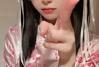 让人尖叫的“布丁大法”紫色肥美图集,cos作品中蕴含的秘密让你心甘情愿追随!
