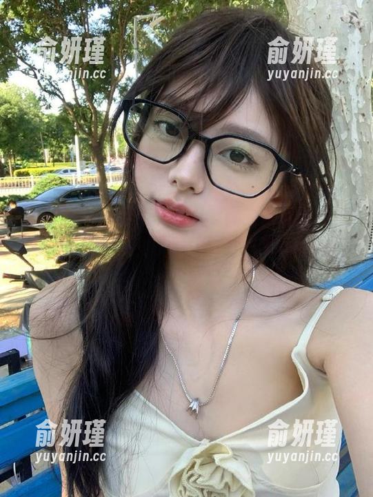 张老师 微密圈 - 魅惑无比的张老师甜心套图,无圣光加持,完美呈现她的每一面,快来围观!
